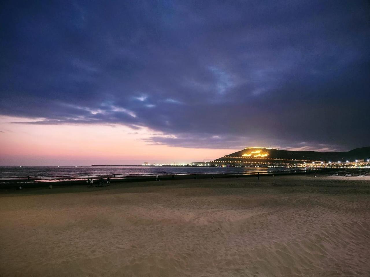 Large Sea View Studio Apartment Agadir Bagian luar foto